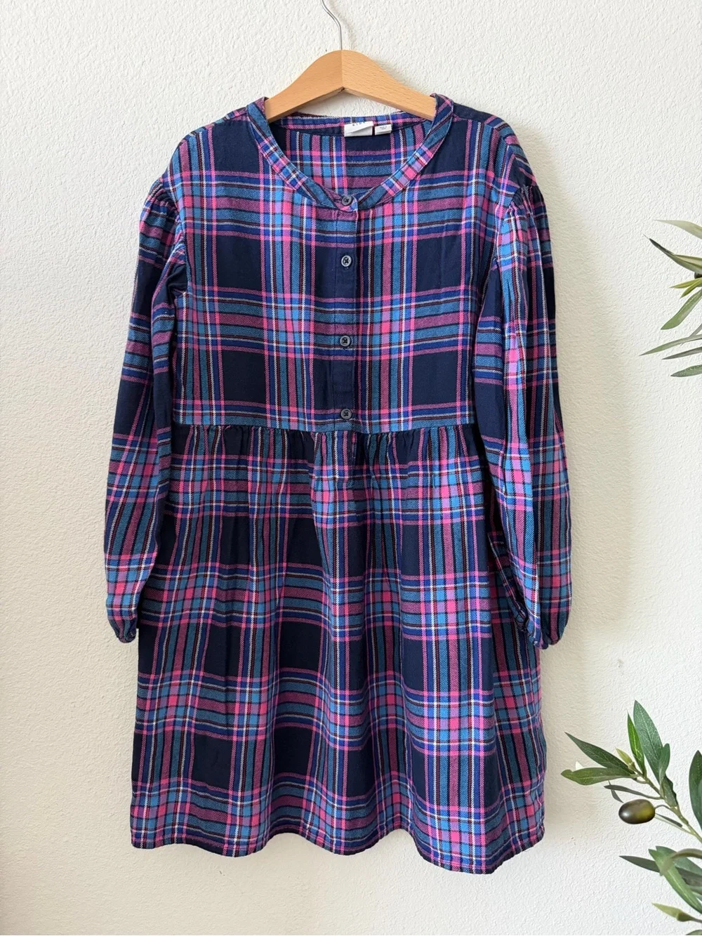 Girls flannel Navy and Pink Plaid Long-Sleeve Dress M (8)